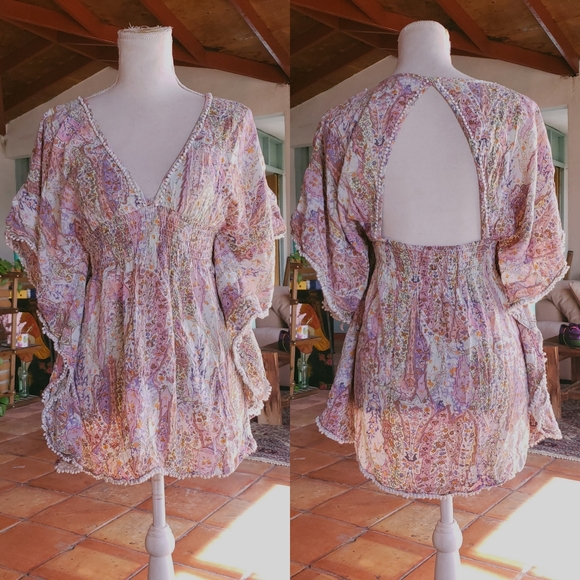 Victoria's Secret Tops - Victoria's Secret Pink Floral Flowy Boho Blouse